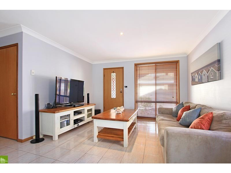 6/12 Lake Parade, Corrimal East NSW 2518