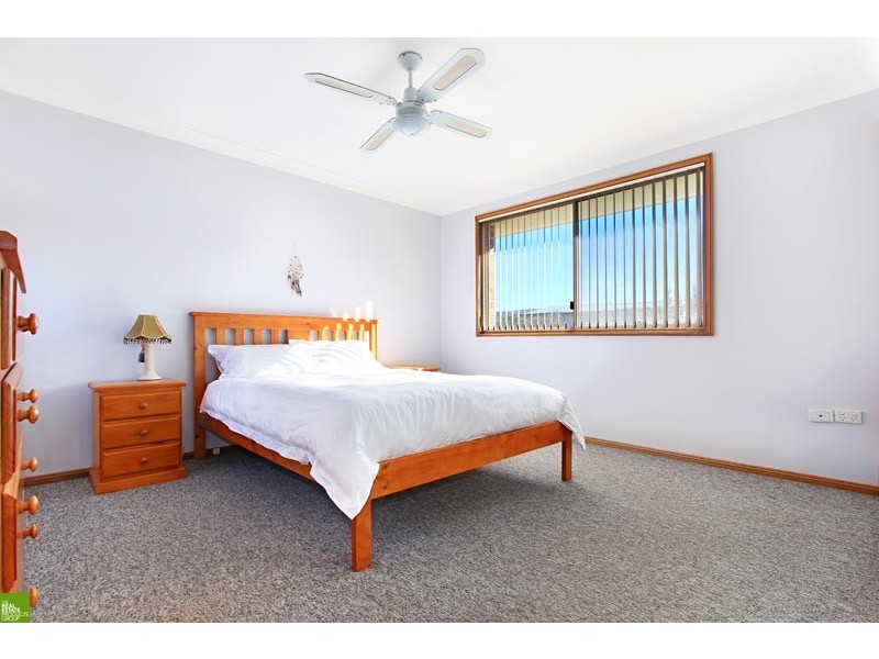 6/12 Lake Parade, Corrimal East NSW 2518