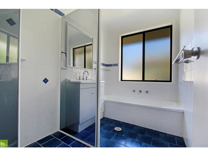 99 O’Donnell Drive, Figtree NSW 2525