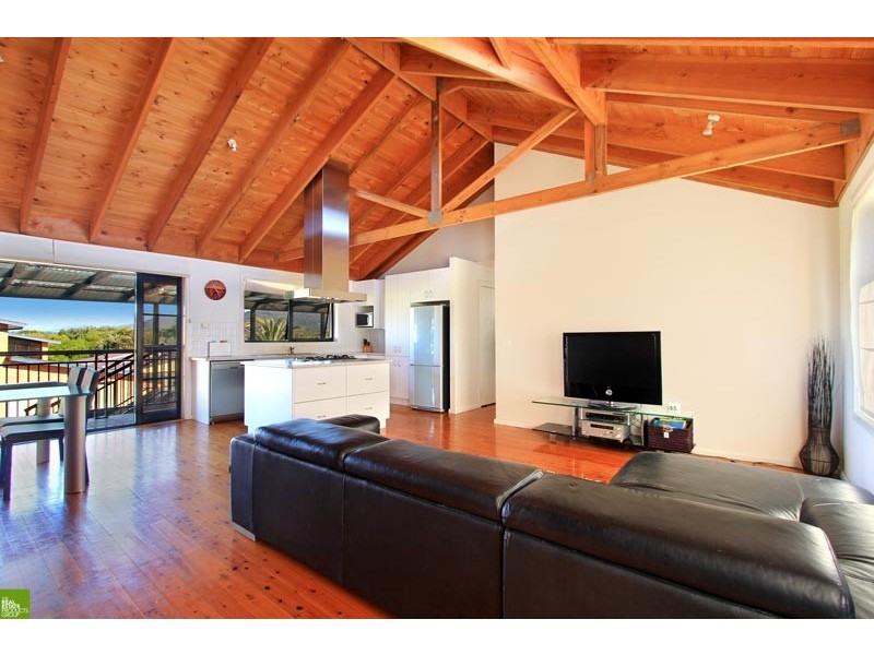 14 Marine Parade, Towradgi NSW 2518