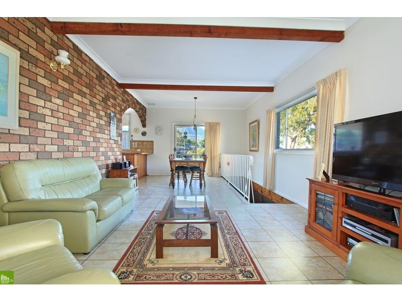 14 Kerrawah Avenue, Figtree NSW 2525