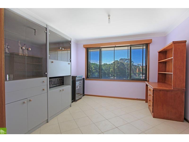 9 Woodlawn Avenue, Mangerton NSW 2500