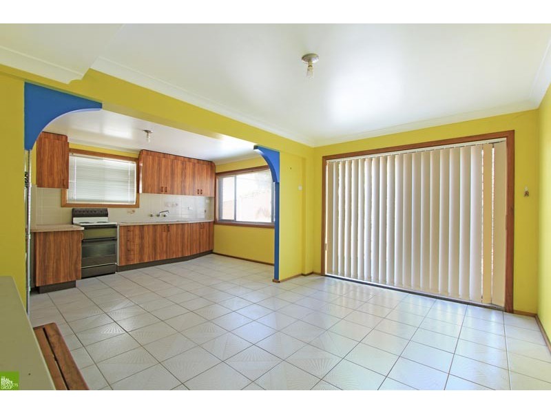 9 Woodlawn Avenue, Mangerton NSW 2500