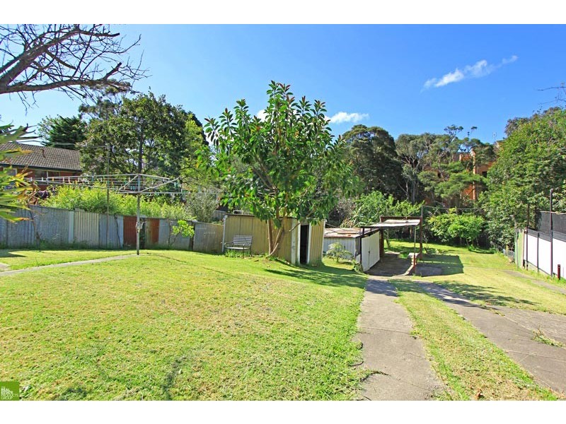 9 Woodlawn Avenue, Mangerton NSW 2500