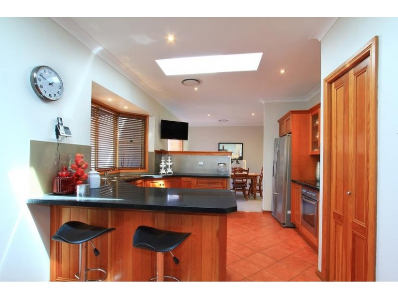 18 Brissendon Close, Tarrawanna NSW 2518