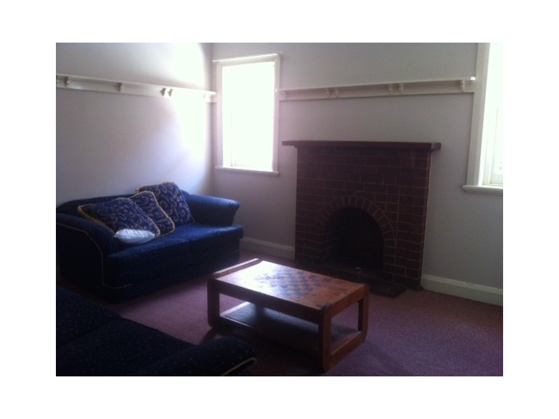 22 Rowland Ave, Wollongong NSW 2500