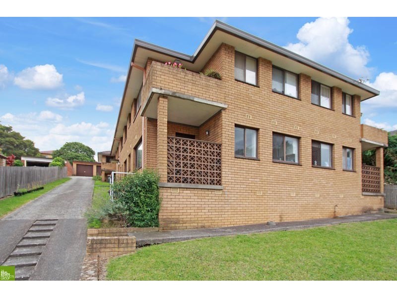 2/24 Matthews Street, Wollongong NSW 2500