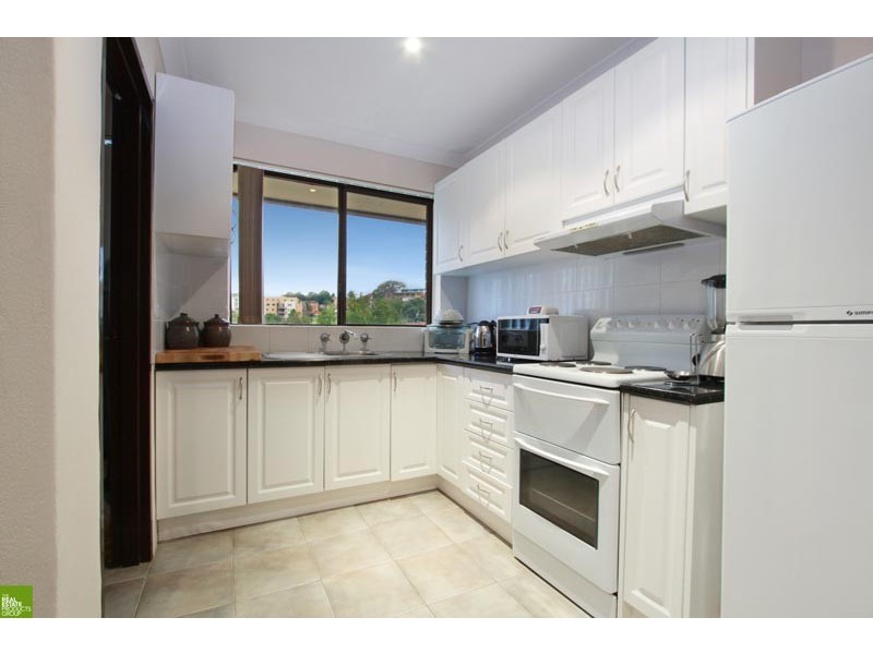 2/24 Matthews Street, Wollongong NSW 2500
