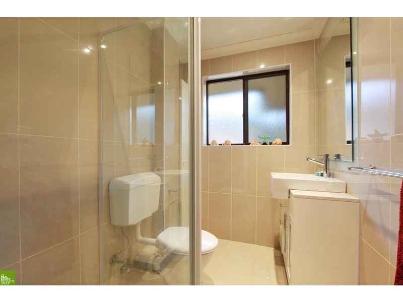 2/24 Matthews Street, Wollongong NSW 2500