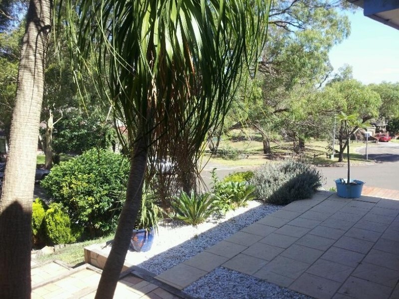 2 Ambleside Avenue, Mount Keira NSW 2500