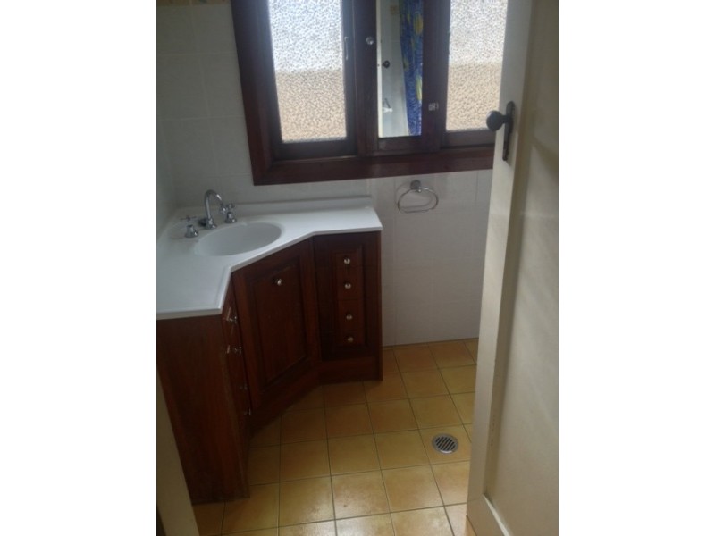 19 Murpheys Avenue, Gwynneville NSW 2500