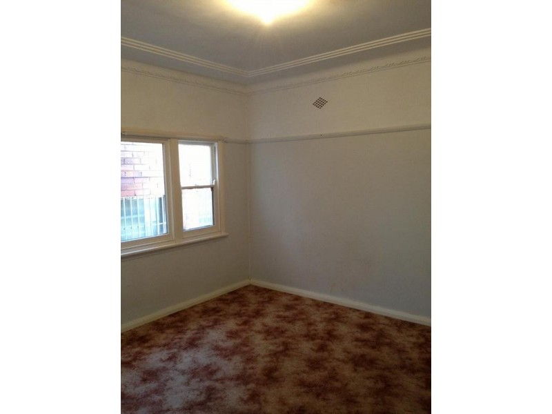 3/126 Gladstone Ave, Coniston NSW 2500