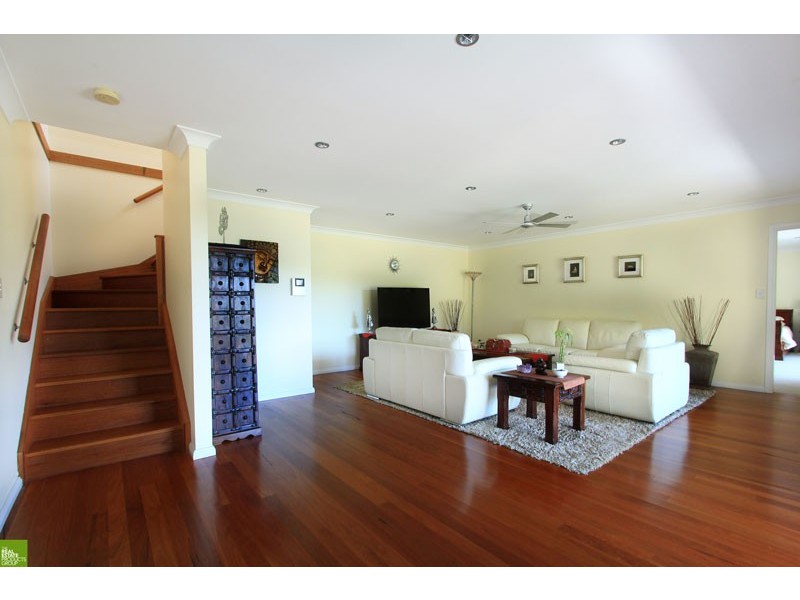 51 Taminga Cres, Cordeaux Heights NSW 2526