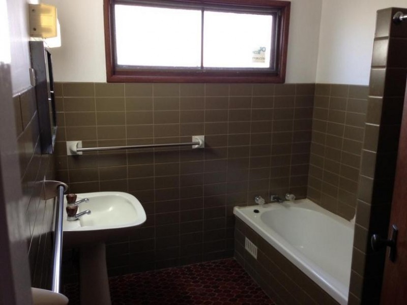 341 Farmborough Road, Farmborough Heights NSW 2526