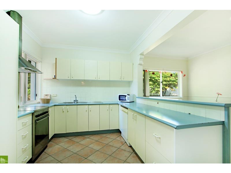 1/10 Dobbie Avenue, Corrimal East NSW 2518