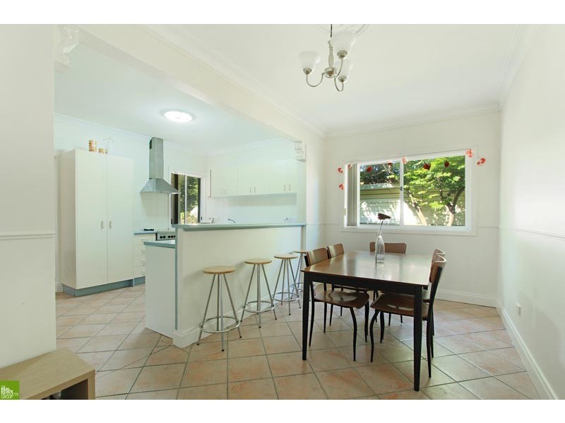 1/10 Dobbie Avenue, Corrimal East NSW 2518
