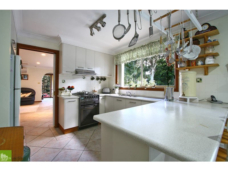 23 Loch Carron Avenue, Farmborough Heights NSW 2526