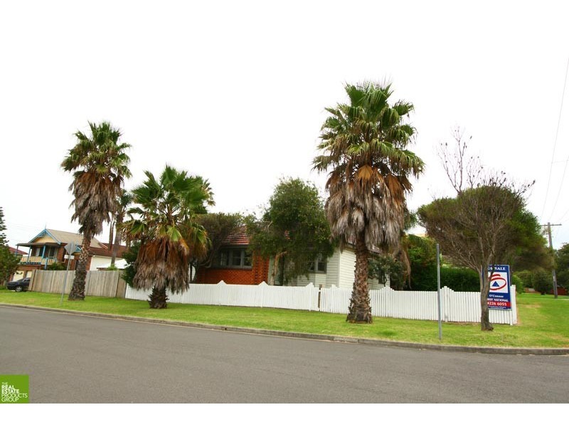 15 Tasman Parade, Thirroul NSW 2515