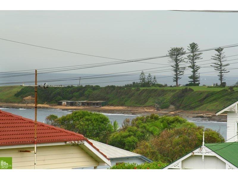 15 Tasman Parade, Thirroul NSW 2515