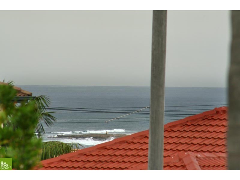 15 Tasman Parade, Thirroul NSW 2515