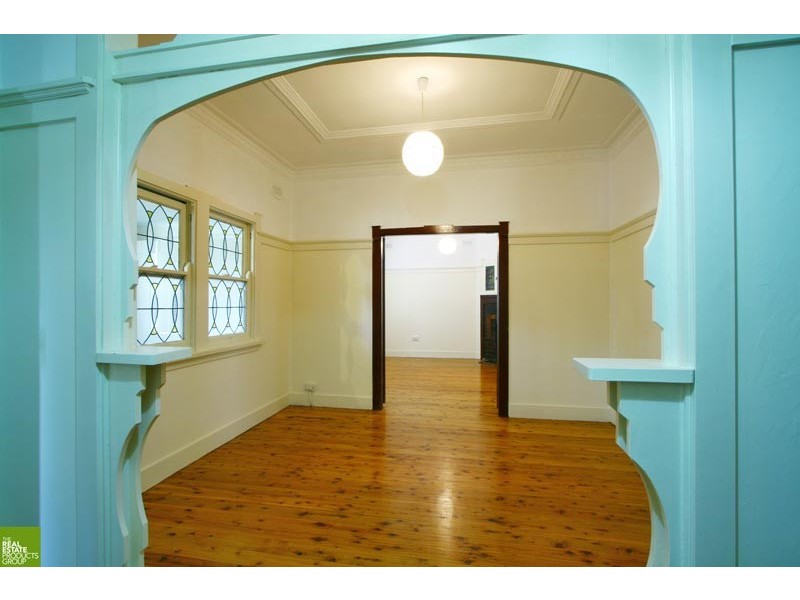 15 Tasman Parade, Thirroul NSW 2515