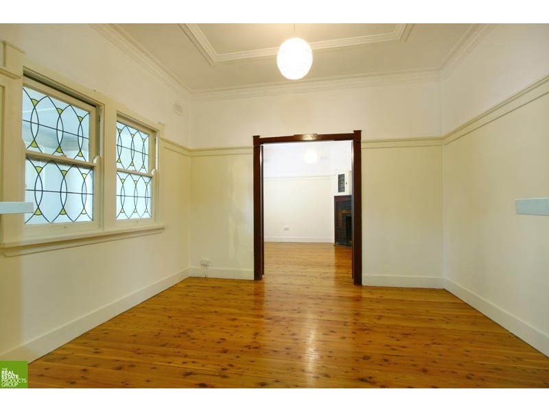 15 Tasman Parade, Thirroul NSW 2515