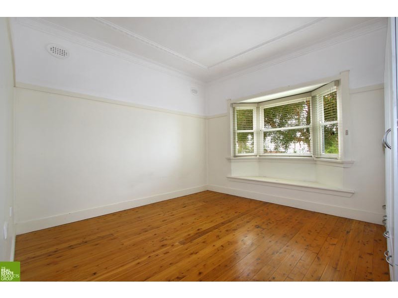 15 Tasman Parade, Thirroul NSW 2515