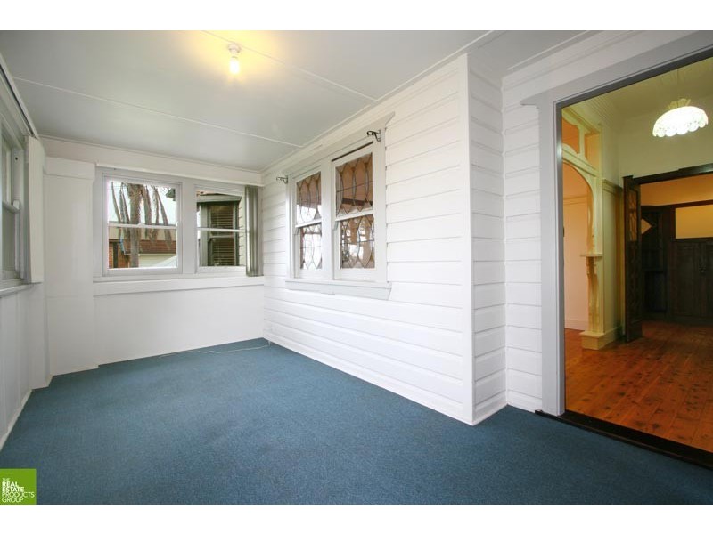 15 Tasman Parade, Thirroul NSW 2515