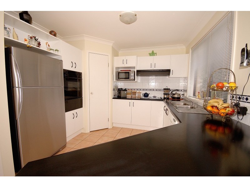 24 Darragh Drive, Figtree NSW 2525