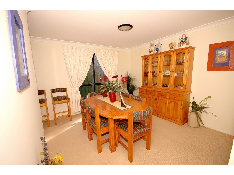 24 Darragh Drive, Figtree NSW 2525