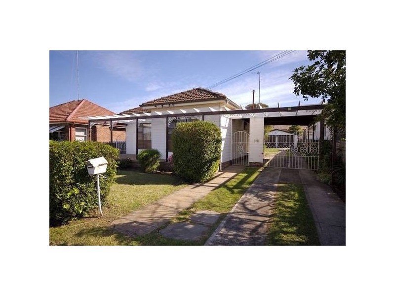 115 Illawarra Street, Port Kembla NSW 2505
