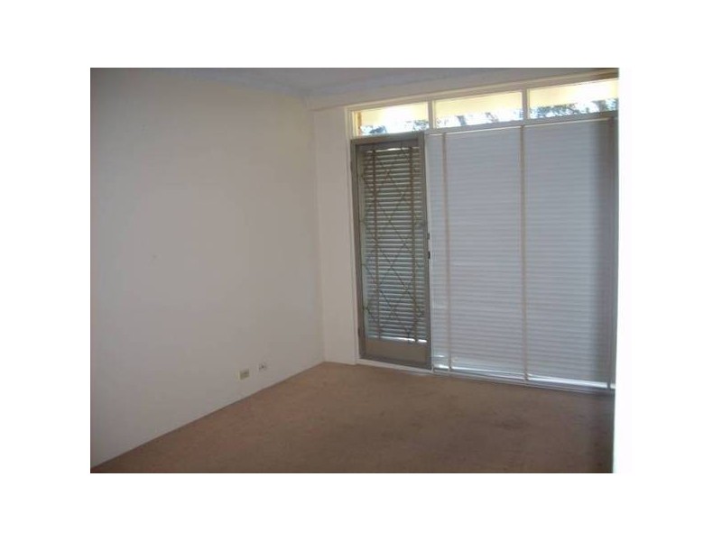 10/142 Gladstone Ave, Coniston NSW 2500