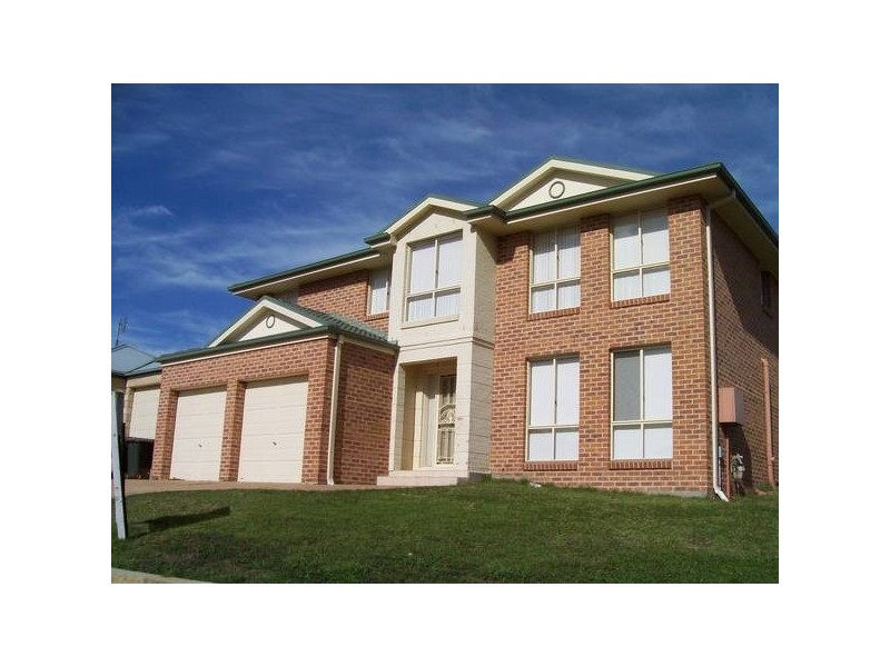9 Mundoonen Cres, Horsley NSW 2530