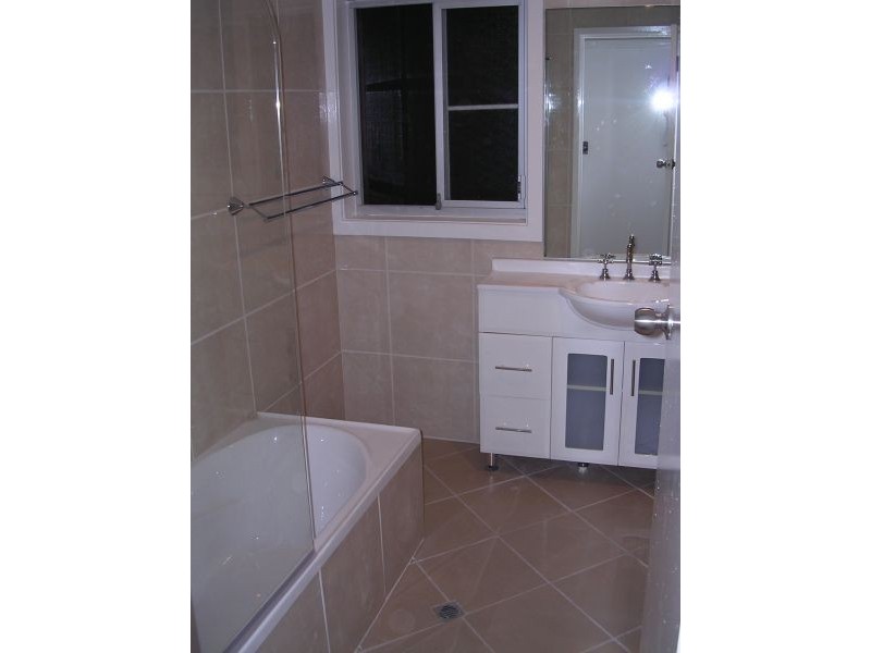 128 Koloona Ave, Mount Keira NSW 2500