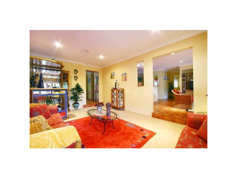 57 Darragh Drive, Figtree NSW 2525