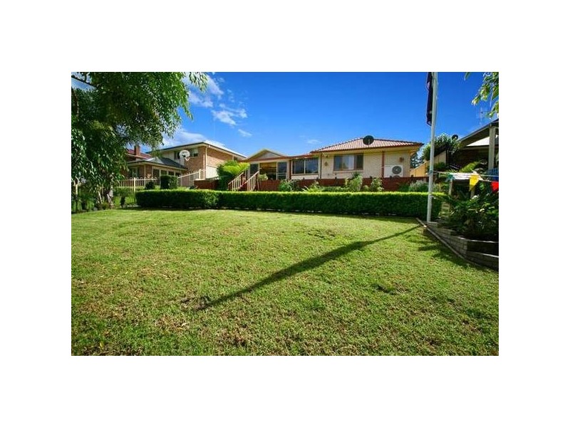 57 Darragh Drive, Figtree NSW 2525