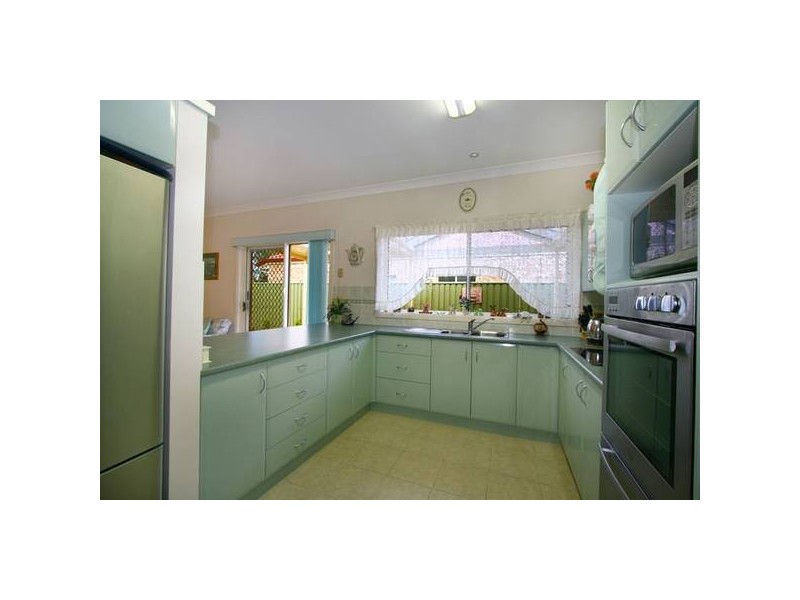 20 Delmont Place, Kanahooka NSW 2530