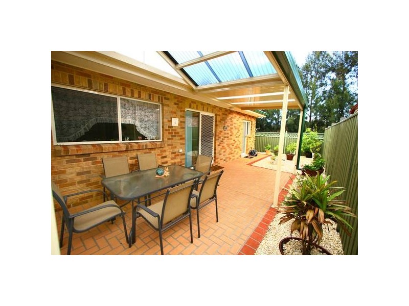 20 Delmont Place, Kanahooka NSW 2530