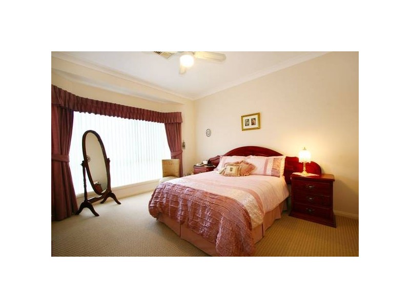 20 Delmont Place, Kanahooka NSW 2530