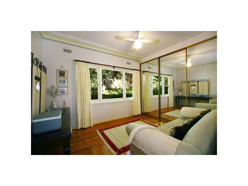 29 Toorak Avenue, Mangerton NSW 2500