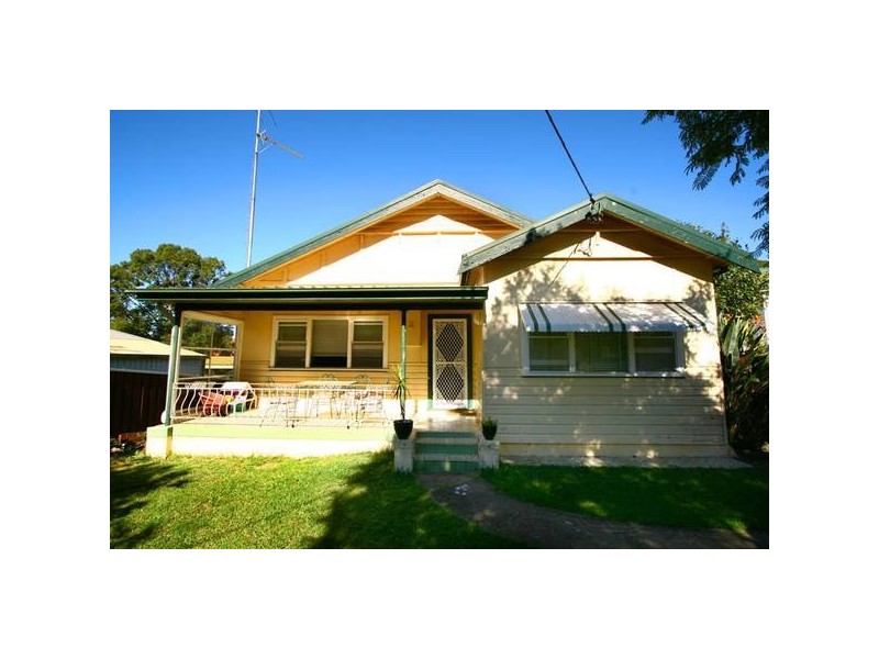 16 High Street, Thirroul NSW 2515