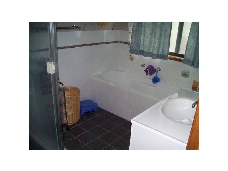 11 Arboreal Place, Horsley NSW 2530