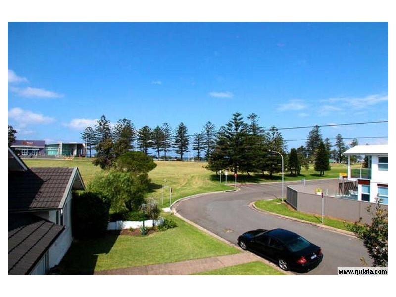 4 Robertson Street, Wollongong NSW 2500