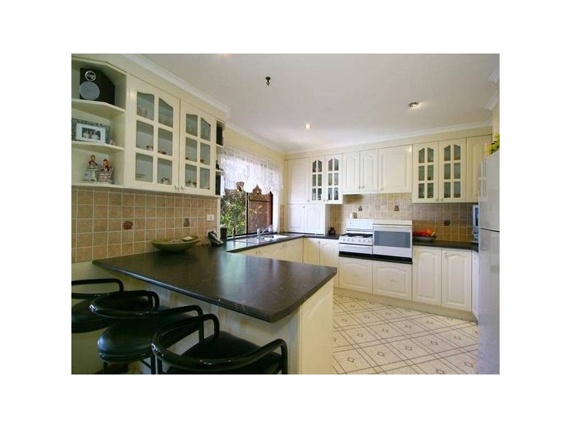 15 Murray Park Road, Figtree NSW 2525