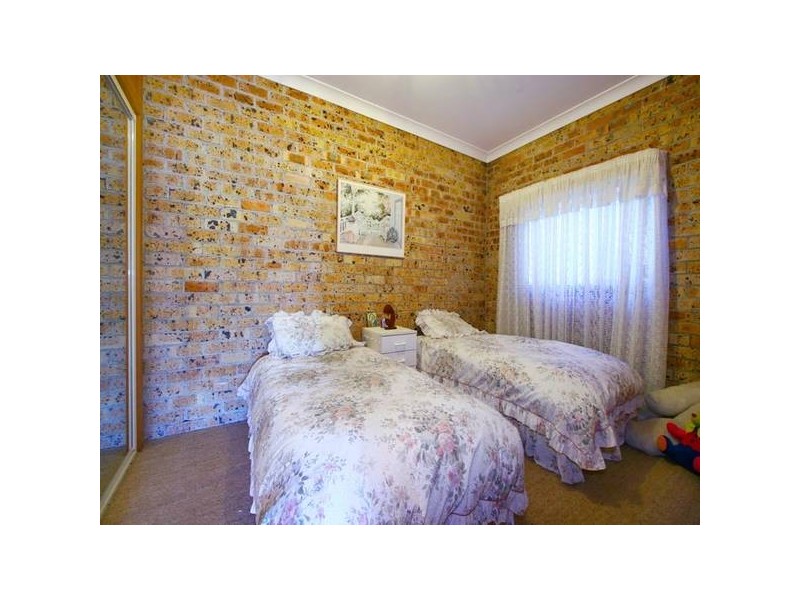 29 Hassan Street, Lake Heights NSW 2502