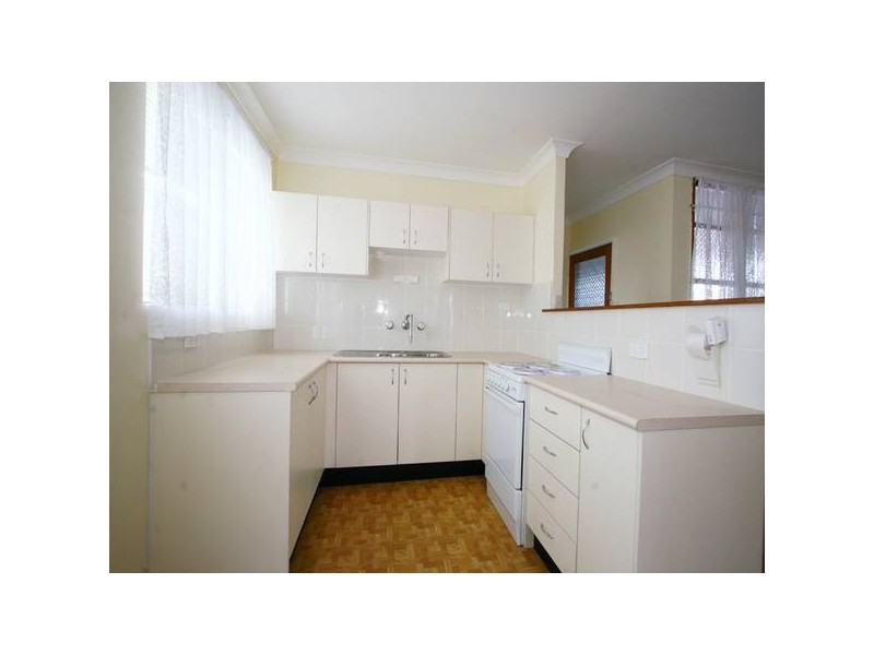 4/44 Bridge Street, Coniston NSW 2500
