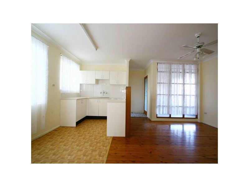 4/44 Bridge Street, Coniston NSW 2500