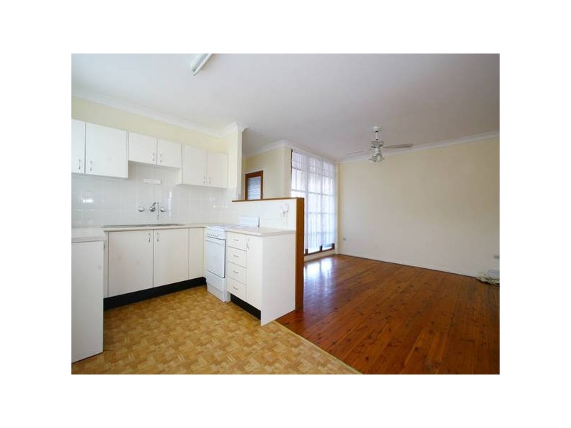 4/44 Bridge Street, Coniston NSW 2500