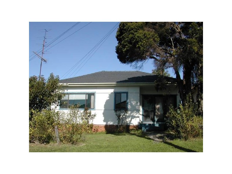 9 Steel Street, Cringila NSW 2502