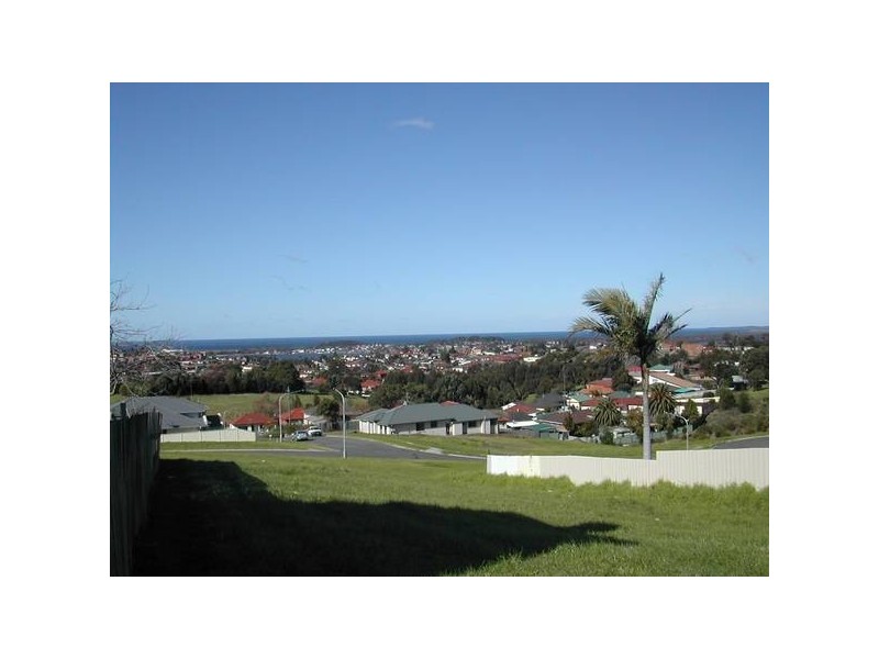 21,2,3,4,5 Hingston Close, Lake Heights NSW 2502